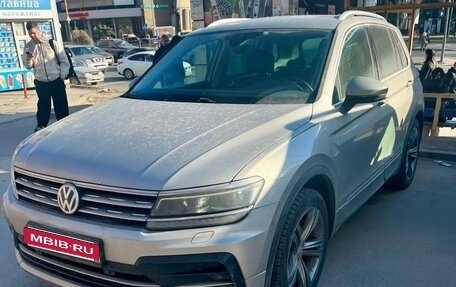 Volkswagen Tiguan II, 2020 год, 2 800 000 рублей, 1 фотография
