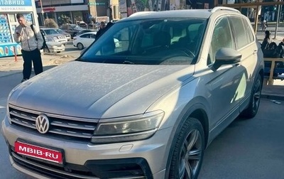 Volkswagen Tiguan II, 2020 год, 2 800 000 рублей, 1 фотография