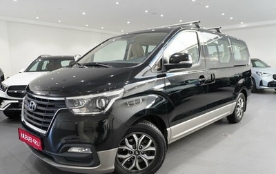 Hyundai H-1 II рестайлинг, 2019 год, 3 479 000 рублей, 1 фотография