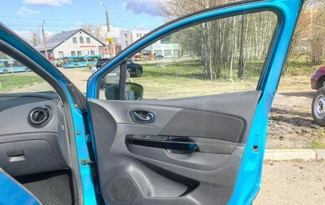 Renault Kaptur I рестайлинг, 2017 год, 1 000 000 рублей, 8 фотография