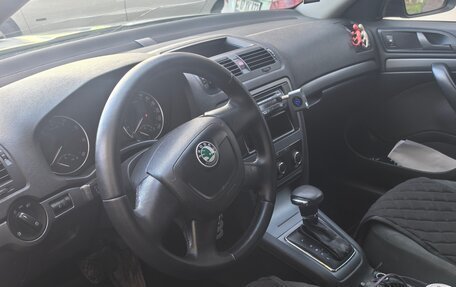 Skoda Octavia, 2010 год, 670 000 рублей, 10 фотография