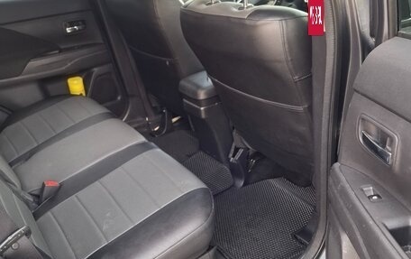 Mitsubishi Outlander III рестайлинг 3, 2018 год, 1 750 000 рублей, 5 фотография