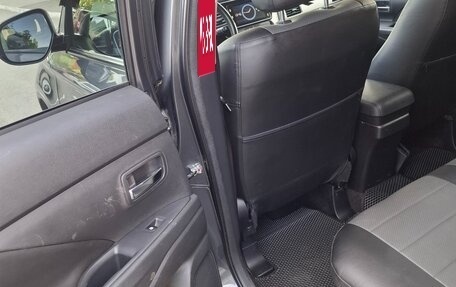 Mitsubishi Outlander III рестайлинг 3, 2018 год, 1 750 000 рублей, 6 фотография