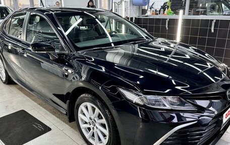 Toyota Camry, 2021 год, 2 650 000 рублей, 20 фотография