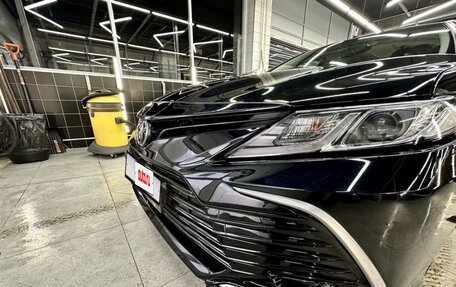 Toyota Camry, 2021 год, 2 650 000 рублей, 16 фотография