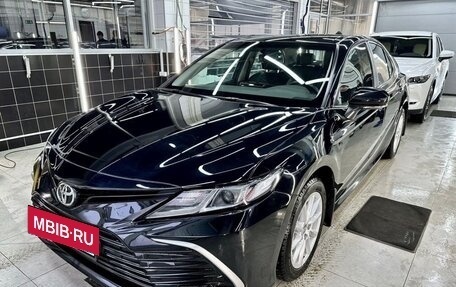 Toyota Camry, 2021 год, 2 650 000 рублей, 19 фотография