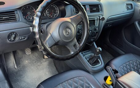 Volkswagen Jetta VI, 2014 год, 900 000 рублей, 5 фотография