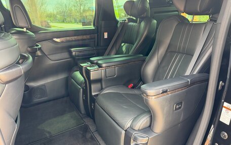 Toyota Alphard III, 2019 год, 4 890 000 рублей, 19 фотография
