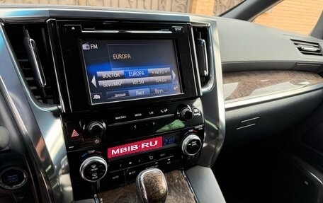 Toyota Alphard III, 2019 год, 4 890 000 рублей, 16 фотография