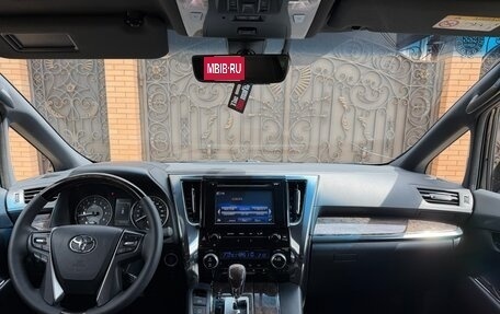 Toyota Alphard III, 2019 год, 4 890 000 рублей, 25 фотография