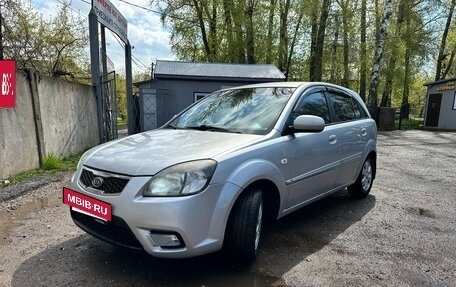 KIA Rio II, 2011 год, 690 000 рублей, 2 фотография