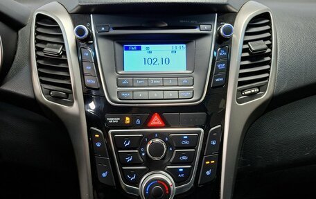 Hyundai i30 II рестайлинг, 2012 год, 971 000 рублей, 14 фотография