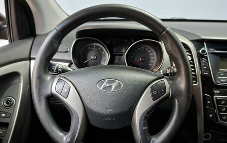 Hyundai i30 II рестайлинг, 2012 год, 971 000 рублей, 15 фотография