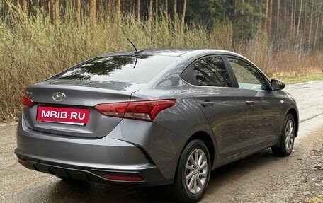 Hyundai Solaris II рестайлинг, 2021 год, 1 850 000 рублей, 2 фотография
