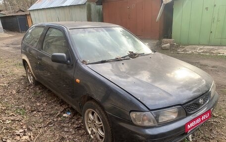Nissan Almera, 1998 год, 60 000 рублей, 2 фотография