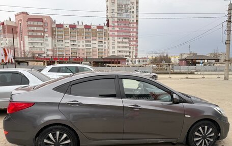 Hyundai Solaris II рестайлинг, 2012 год, 610 000 рублей, 2 фотография