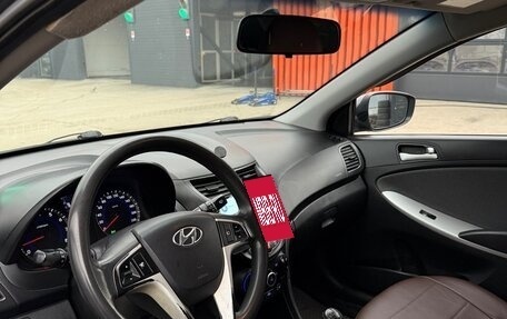 Hyundai Solaris II рестайлинг, 2012 год, 610 000 рублей, 5 фотография