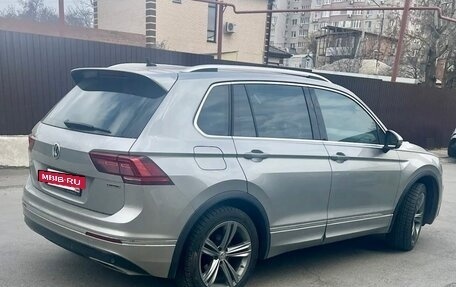 Volkswagen Tiguan II, 2020 год, 2 800 000 рублей, 3 фотография