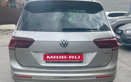 Volkswagen Tiguan II, 2020 год, 2 800 000 рублей, 4 фотография