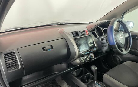 Honda Fit III, 2001 год, 336 000 рублей, 8 фотография