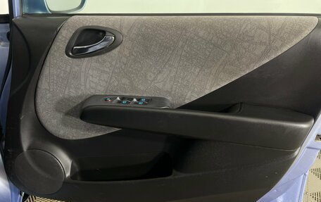 Honda Fit III, 2001 год, 336 000 рублей, 17 фотография