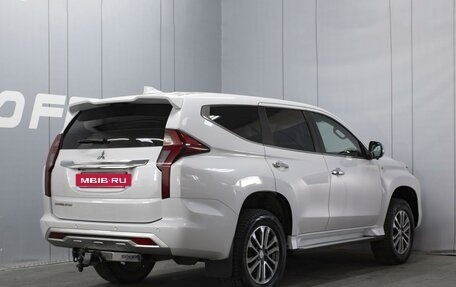 Mitsubishi Montero Sport, 2021 год, 3 480 000 рублей, 2 фотография