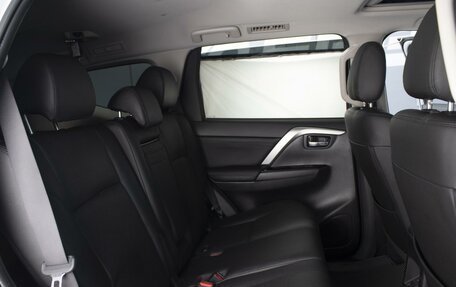 Mitsubishi Montero Sport, 2021 год, 3 480 000 рублей, 6 фотография