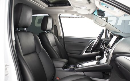 Mitsubishi Montero Sport, 2021 год, 3 480 000 рублей, 7 фотография