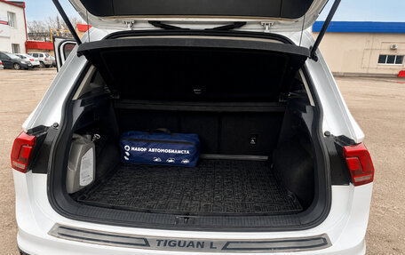 Volkswagen Tiguan II, 2018 год, 2 052 000 рублей, 7 фотография