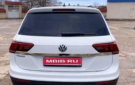 Volkswagen Tiguan II, 2018 год, 2 052 000 рублей, 4 фотография