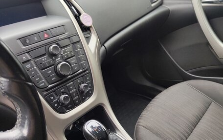 Opel Astra J, 2011 год, 420 000 рублей, 3 фотография