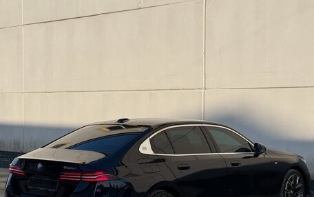 BMW 5 серия, 2024 год, 5 730 000 рублей, 4 фотография