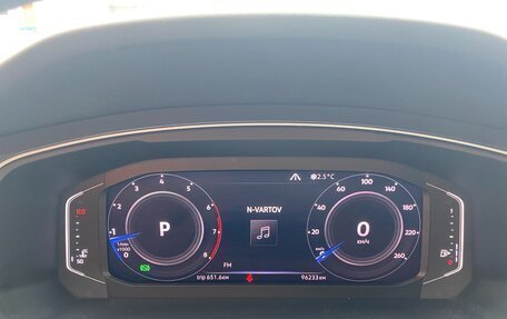 Volkswagen Tiguan II, 2019 год, 3 050 000 рублей, 7 фотография