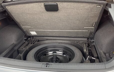 Volkswagen Tiguan II, 2019 год, 3 050 000 рублей, 15 фотография