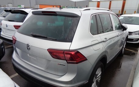 Volkswagen Tiguan II, 2019 год, 3 050 000 рублей, 21 фотография