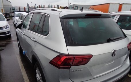 Volkswagen Tiguan II, 2019 год, 3 050 000 рублей, 22 фотография