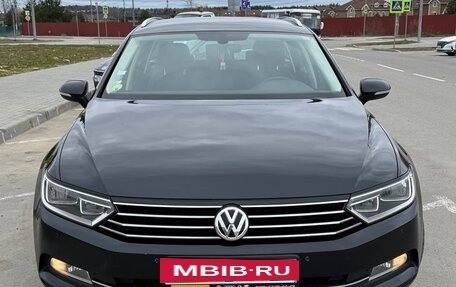 Volkswagen Passat B8 рестайлинг, 2019 год, 1 700 000 рублей, 2 фотография