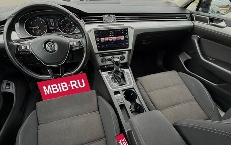 Volkswagen Passat B8 рестайлинг, 2019 год, 1 700 000 рублей, 10 фотография