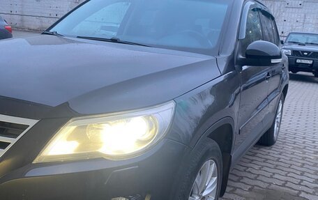 Volkswagen Tiguan I, 2009 год, 999 999 рублей, 2 фотография