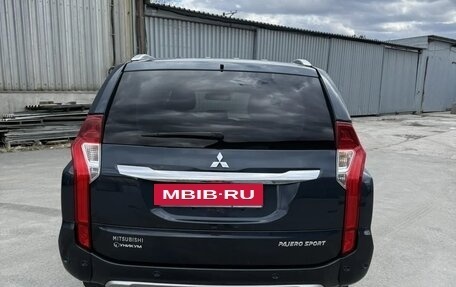 Mitsubishi Pajero Sport III рестайлинг, 2018 год, 3 990 000 рублей, 7 фотография