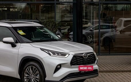 Toyota Highlander, 2026 год, 5 795 000 рублей, 8 фотография