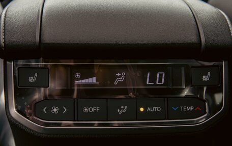 Toyota Highlander, 2026 год, 5 795 000 рублей, 16 фотография