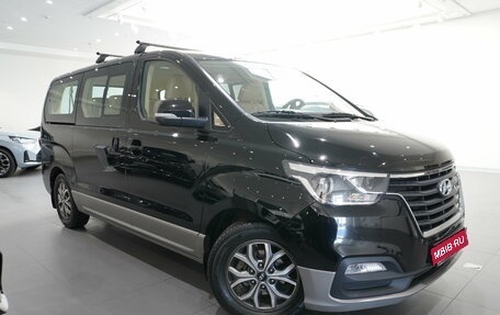 Hyundai H-1 II рестайлинг, 2019 год, 3 479 000 рублей, 3 фотография