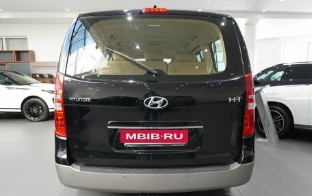 Hyundai H-1 II рестайлинг, 2019 год, 3 479 000 рублей, 5 фотография