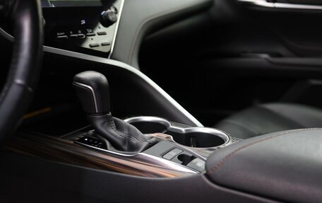 Toyota Camry, 2020 год, 3 550 000 рублей, 20 фотография