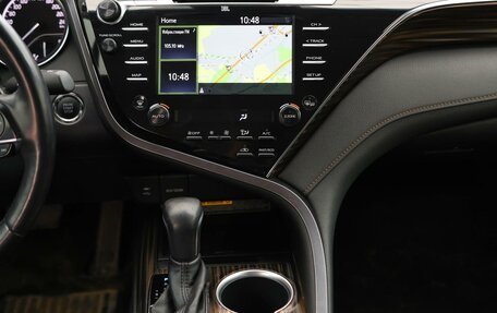 Toyota Camry, 2020 год, 3 550 000 рублей, 22 фотография