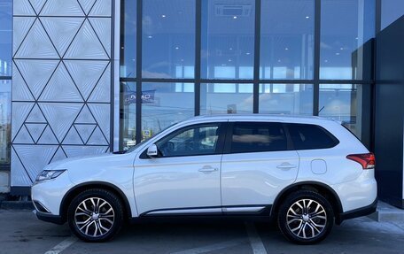 Mitsubishi Outlander III рестайлинг 3, 2015 год, 1 499 000 рублей, 8 фотография