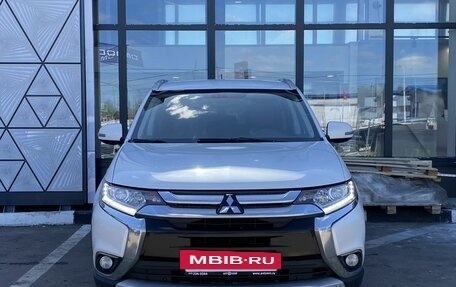 Mitsubishi Outlander III рестайлинг 3, 2015 год, 1 499 000 рублей, 2 фотография