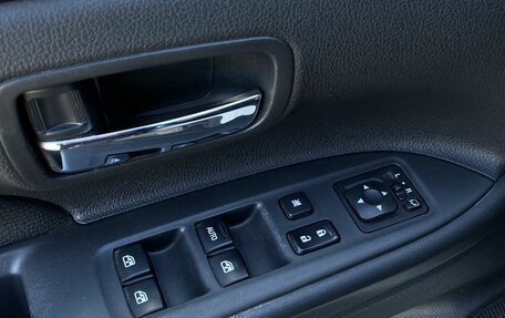 Mitsubishi Outlander III рестайлинг 3, 2015 год, 1 499 000 рублей, 20 фотография