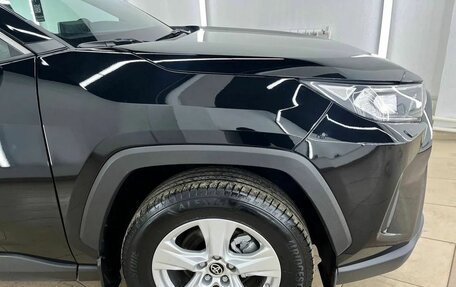 Toyota RAV4, 2021 год, 2 897 000 рублей, 10 фотография